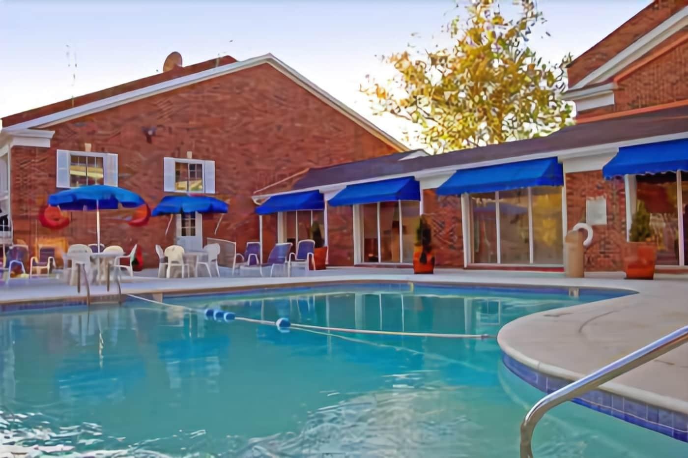 Baymont By Wyndham Kansas City Ku Medical Center Eksteriør billede